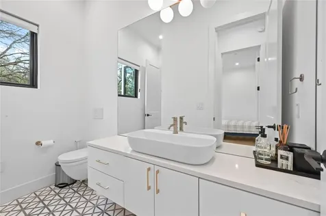 308 Briarwood Trail Austin TX 78746