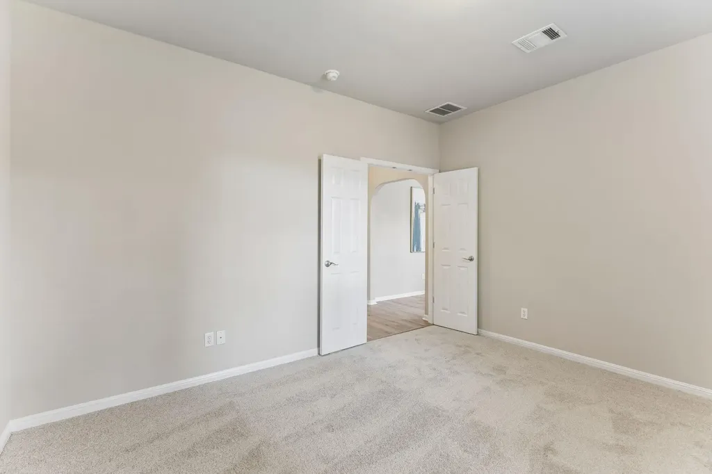 391 Middle Creek Buda TX 78610