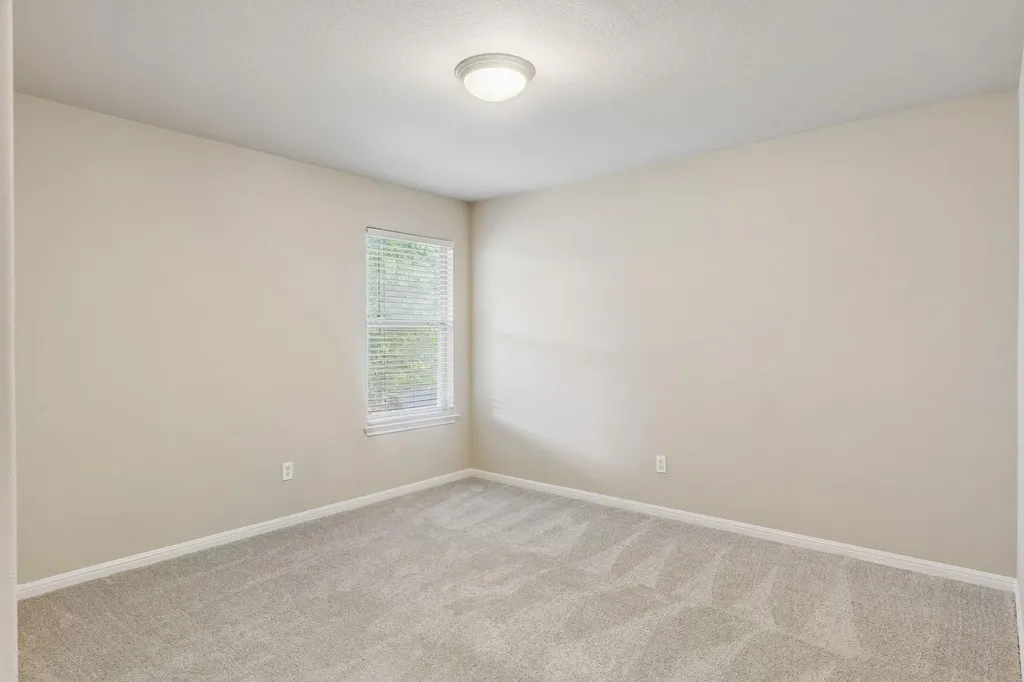 391 Middle Creek Buda TX 78610
