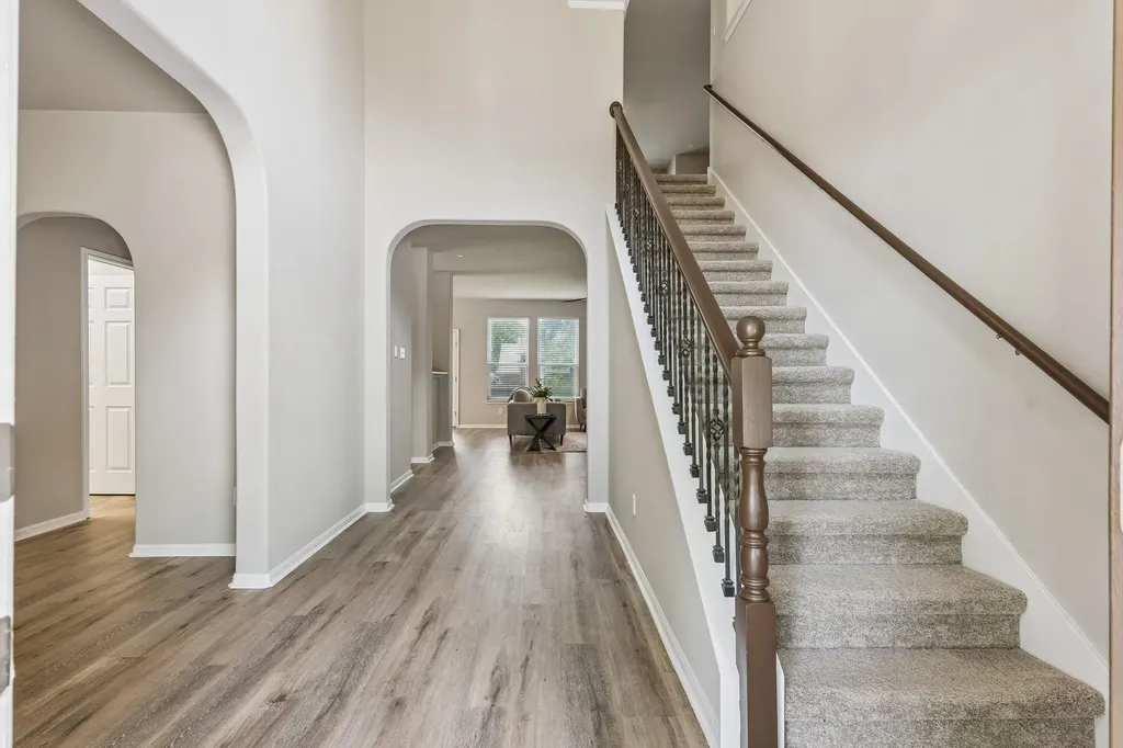 391 Middle Creek Buda TX 78610