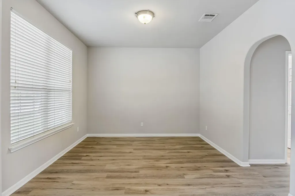 391 Middle Creek Buda TX 78610