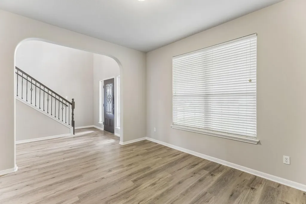 391 Middle Creek Buda TX 78610