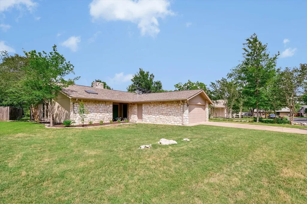 4806 Canyonbend Circle Austin TX 78735