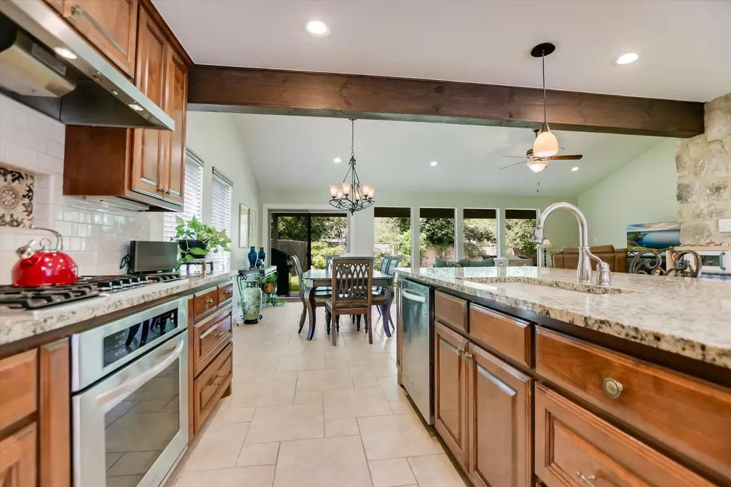 4806 Canyonbend Circle Austin TX 78735