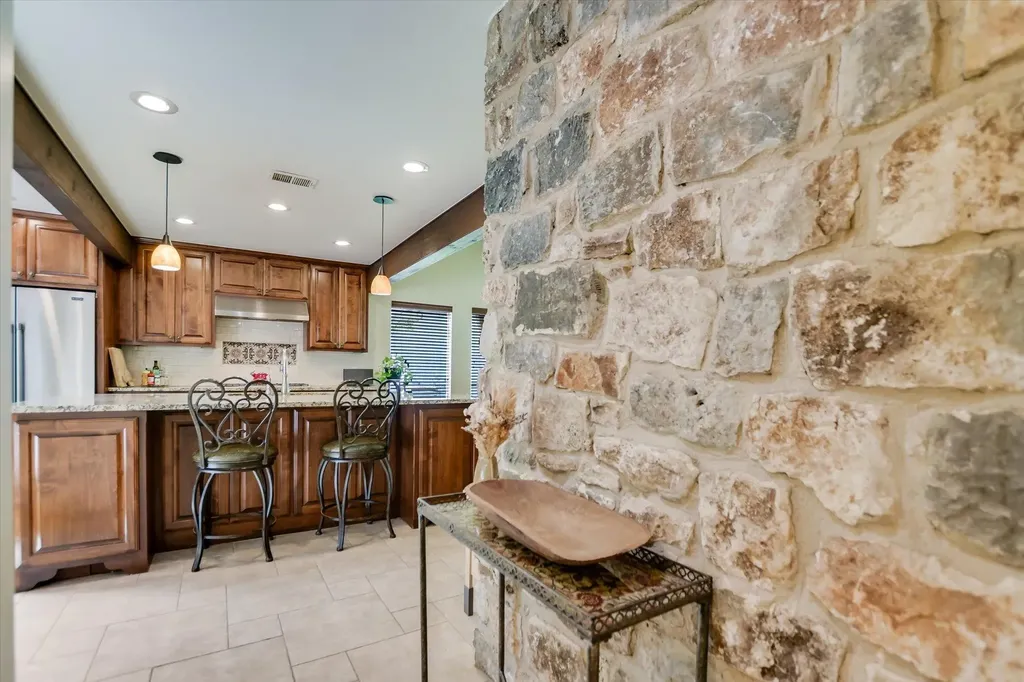 4806 Canyonbend Circle Austin TX 78735