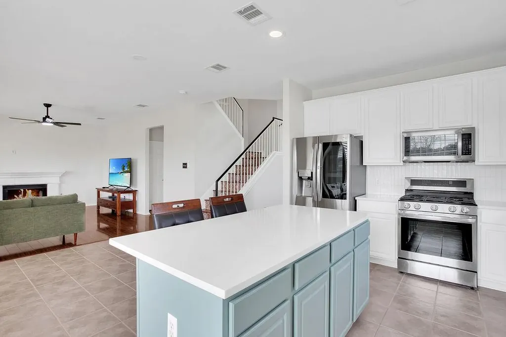 10720 Finsbury Drive Austin TX 78748