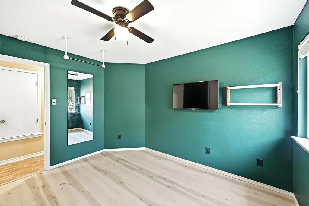141 Morrell Kyle TX 78640