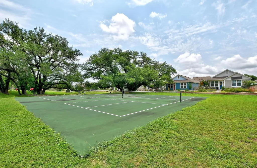 141 Morrell Kyle TX 78640