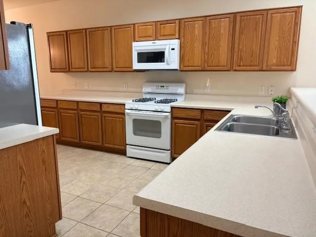 318 Crockett Loop Georgetown TX 78633