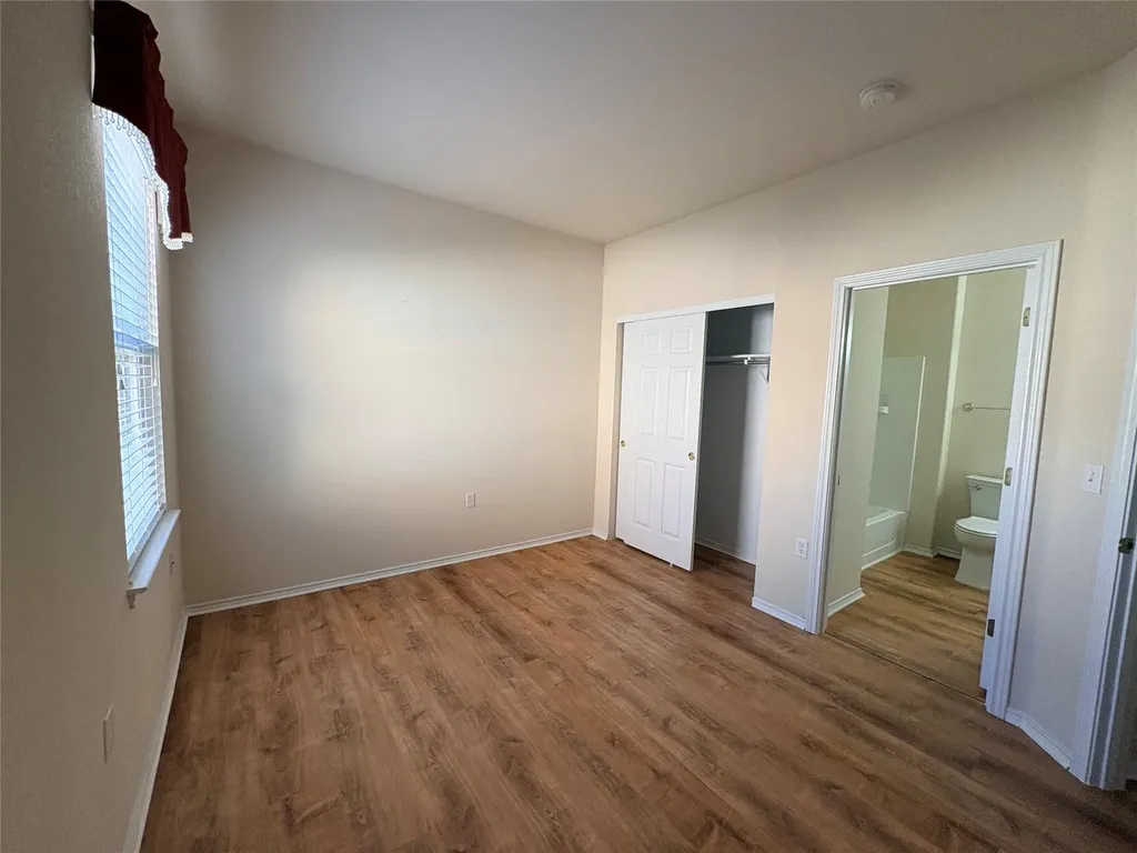 318 Crockett Loop Georgetown TX 78633
