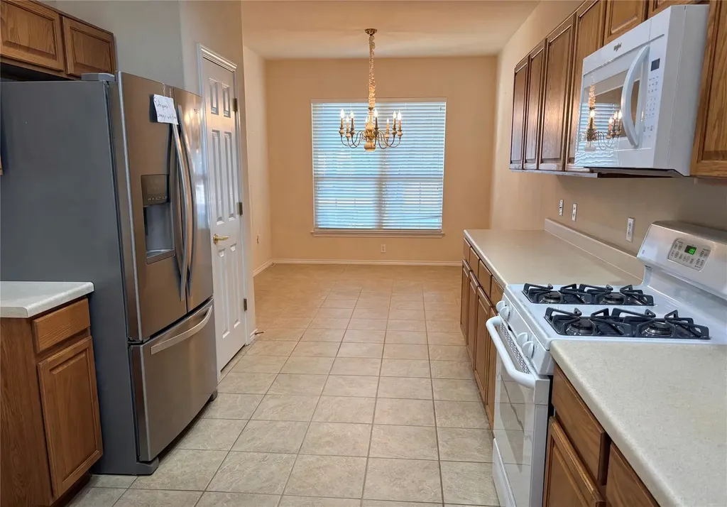 318 Crockett Loop Georgetown TX 78633