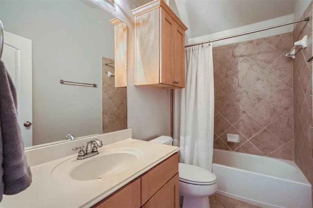 216 Sunrise Ridge Cove Austin TX 78738