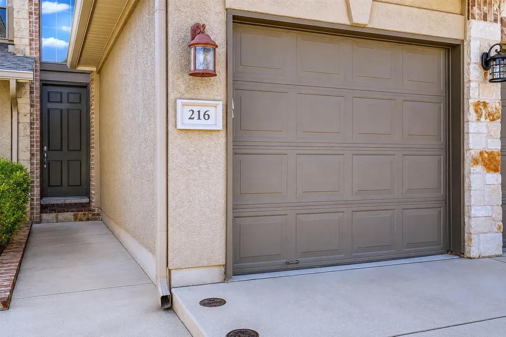 216 Sunrise Ridge Cove Austin TX 78738