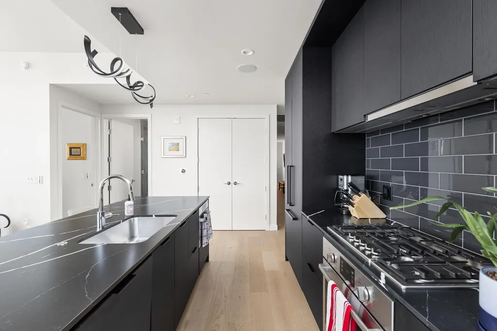 44 East Avenue Austin TX 78701