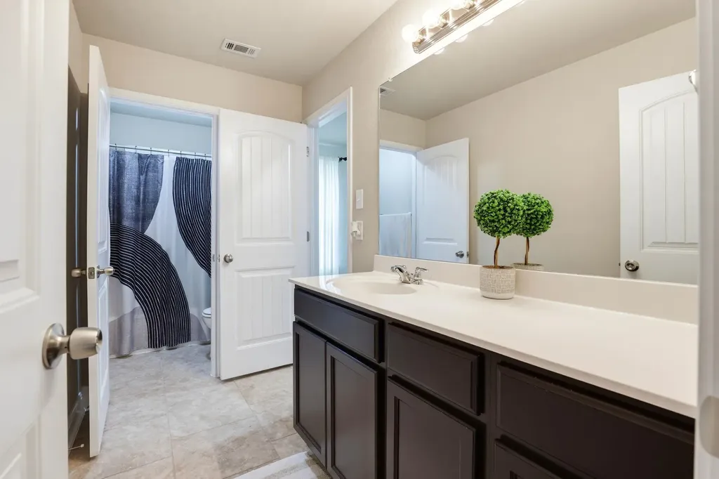 5744 Mckinney Falls San Antonio TX 78253