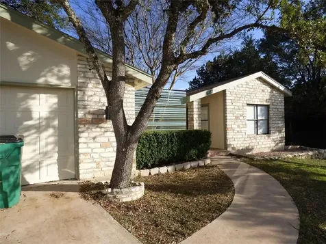6107 La Mesa Street Lago Vista TX 78645