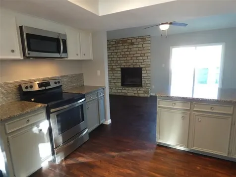 6107 La Mesa Street Lago Vista TX 78645