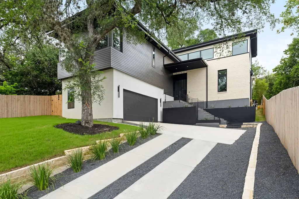 1102 Summit Street Austin TX 78741