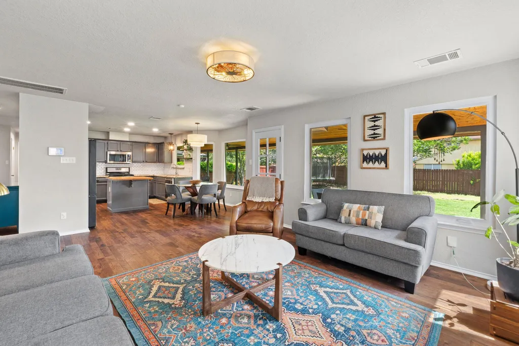 4008 Licorice Lane Austin TX 78728