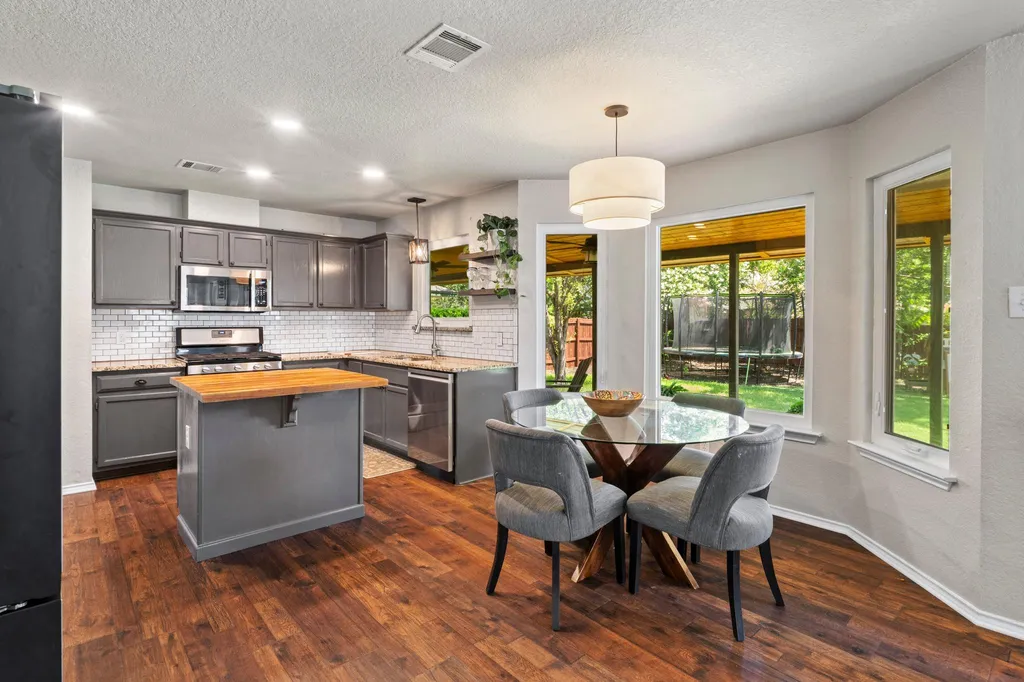 4008 Licorice Lane Austin TX 78728