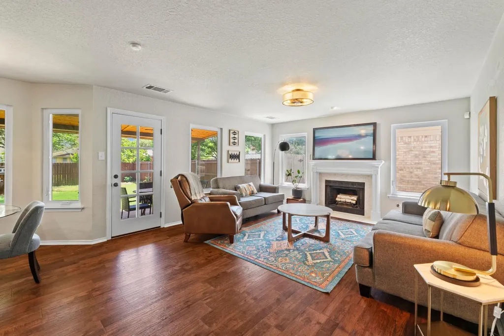 4008 Licorice Lane Austin TX 78728
