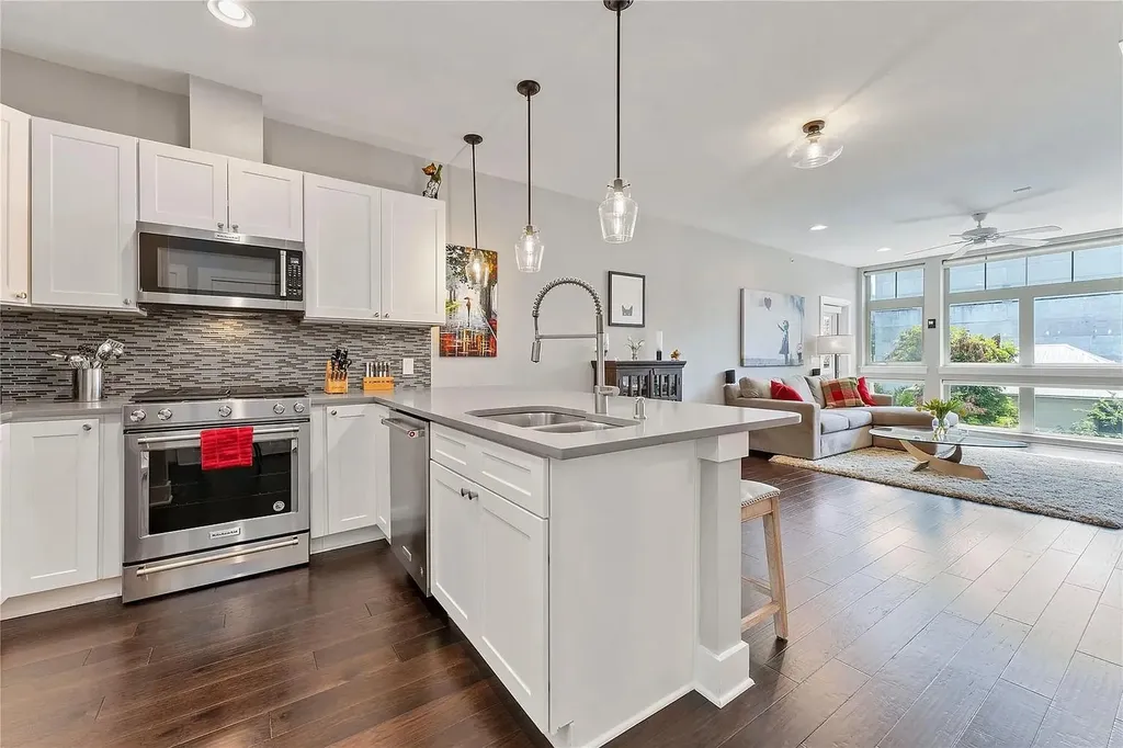 908 Nueces Street Austin TX 78701