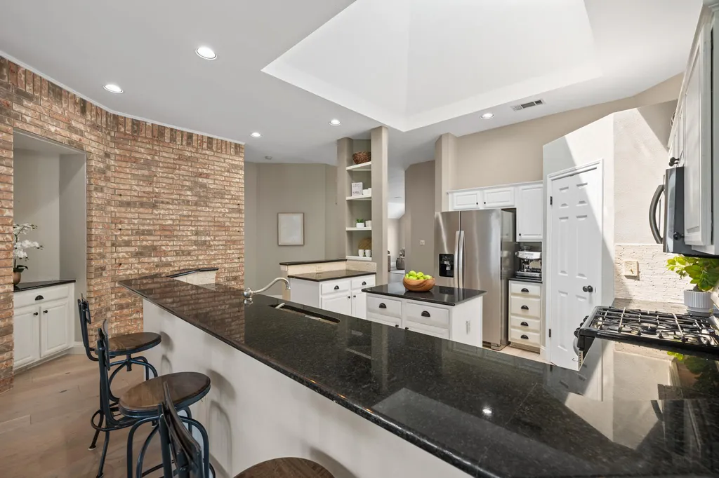 6104 Colina Lane Austin TX 78759