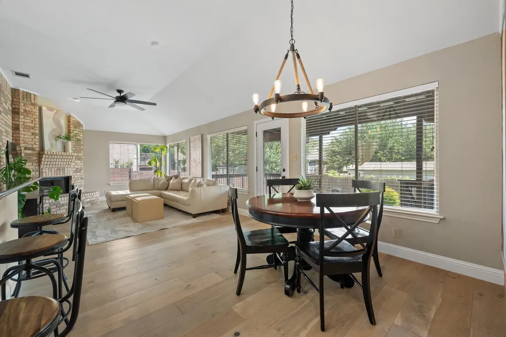 6104 Colina Lane Austin TX 78759