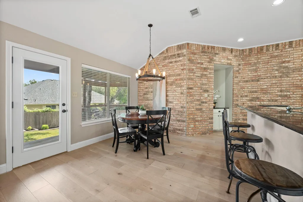 6104 Colina Lane Austin TX 78759