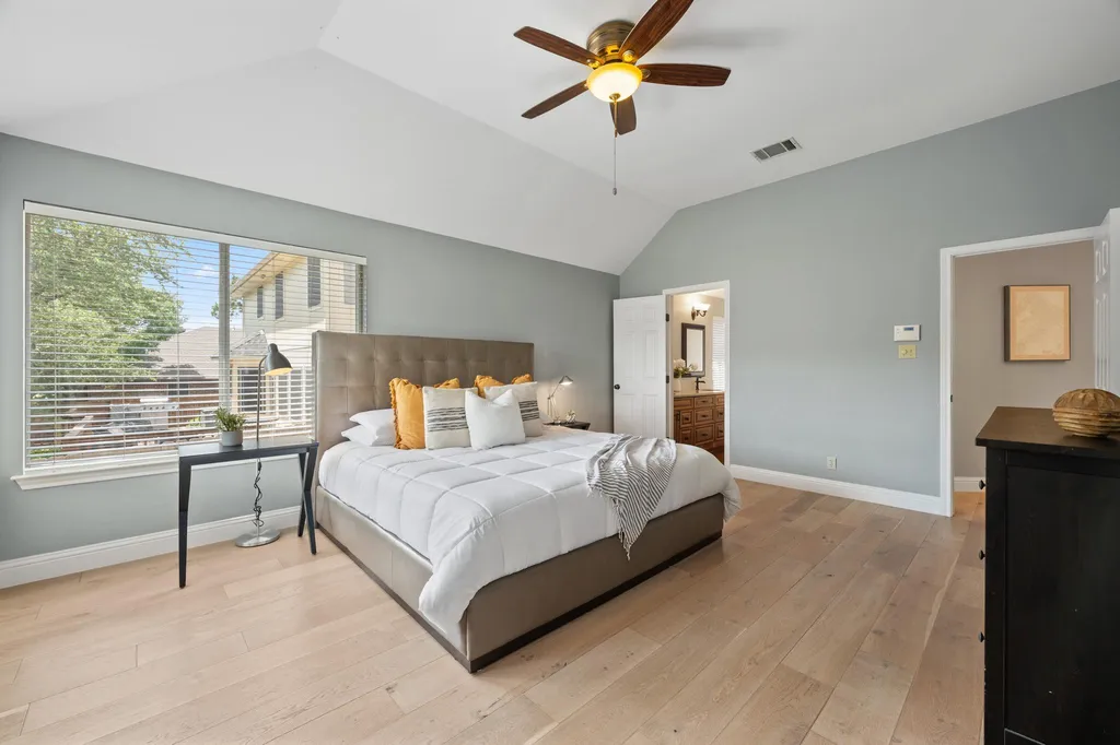 6104 Colina Lane Austin TX 78759