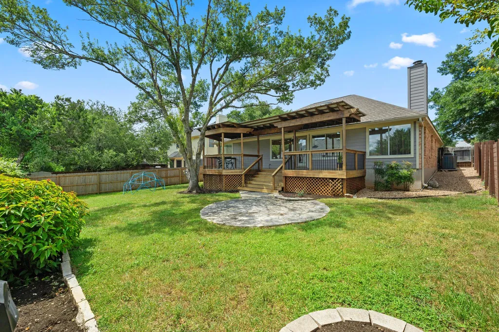 6104 Colina Lane Austin TX 78759