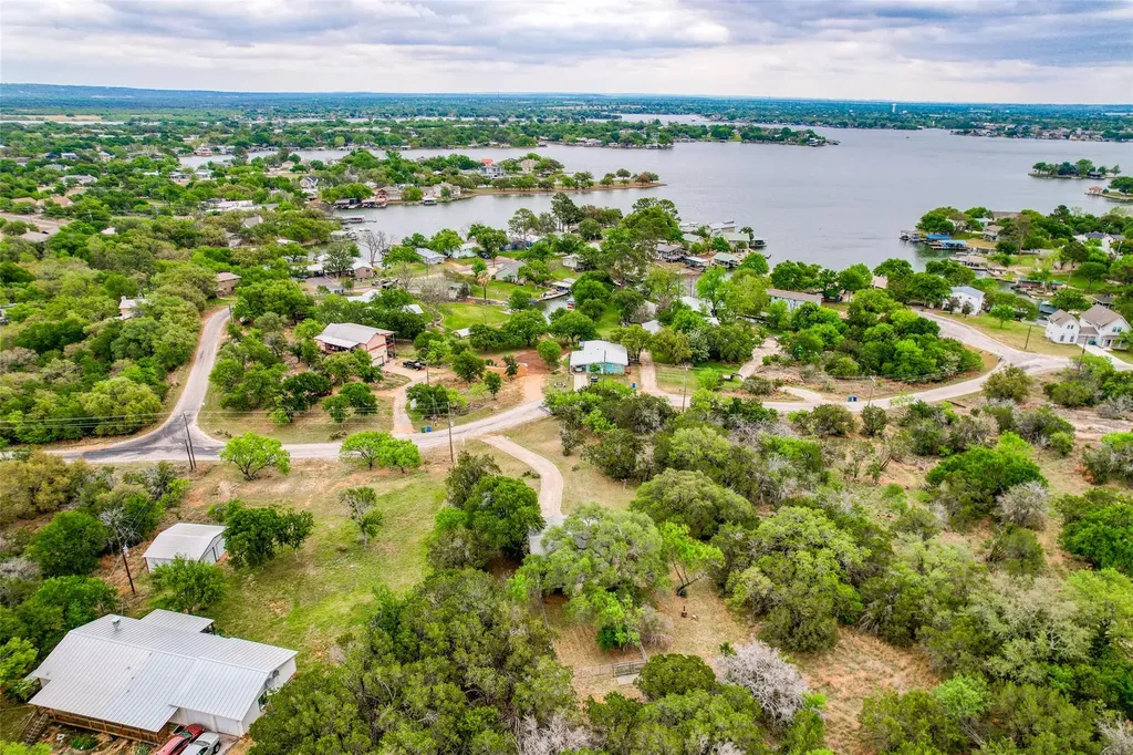204 W Lakeshore Drive Sunrise Beach Village TX 78643