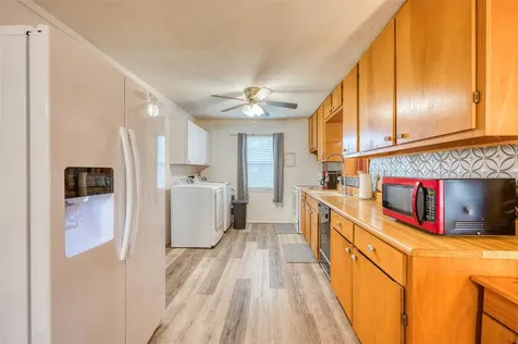 204 W Lakeshore Drive Sunrise Beach Village TX 78643