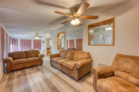 204 W Lakeshore Drive Sunrise Beach Village TX 78643