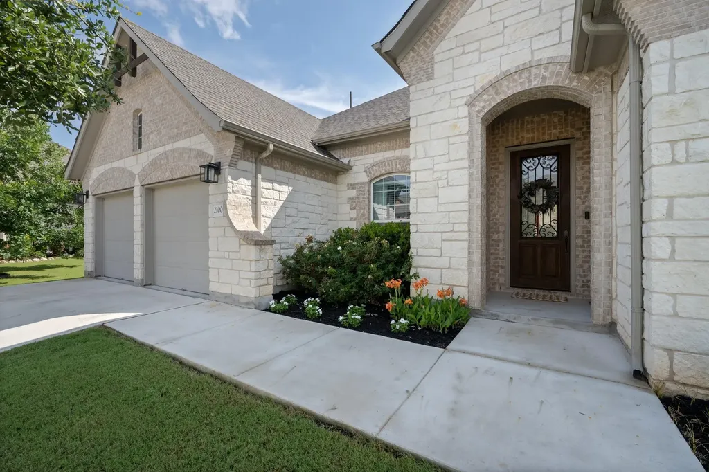 2100 Highland Ridge Road Georgetown TX 78628