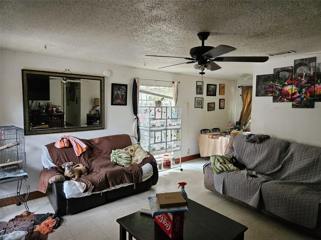 1909 Hearthside Drive Austin TX 78757