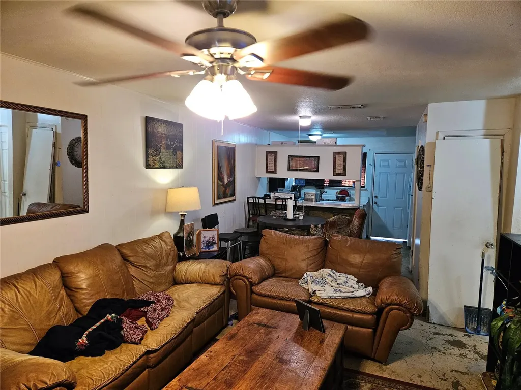 1909 Hearthside Drive Austin TX 78757