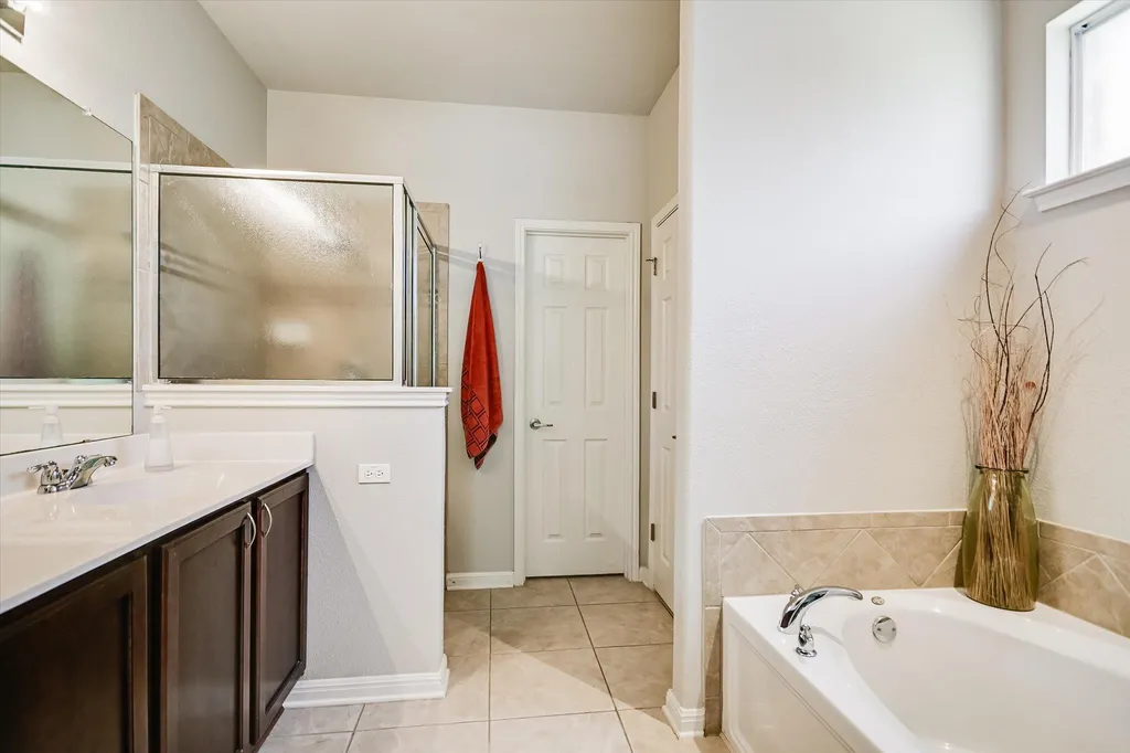 113 Fred Couples Drive Round Rock TX 78664