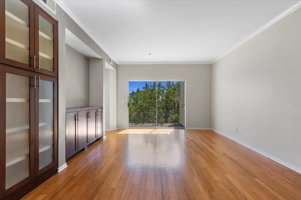 6000 Shepherd Mountain Cove Austin TX 78730