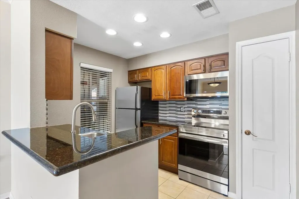 6000 Shepherd Mountain Cove Austin TX 78730