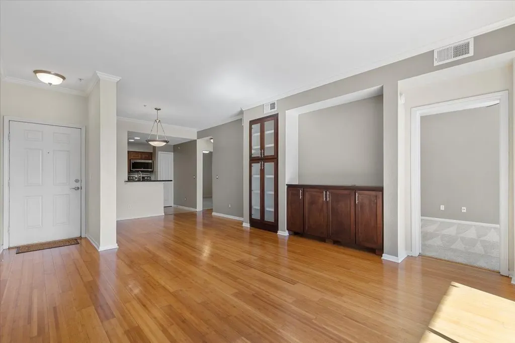 6000 Shepherd Mountain Cove Austin TX 78730