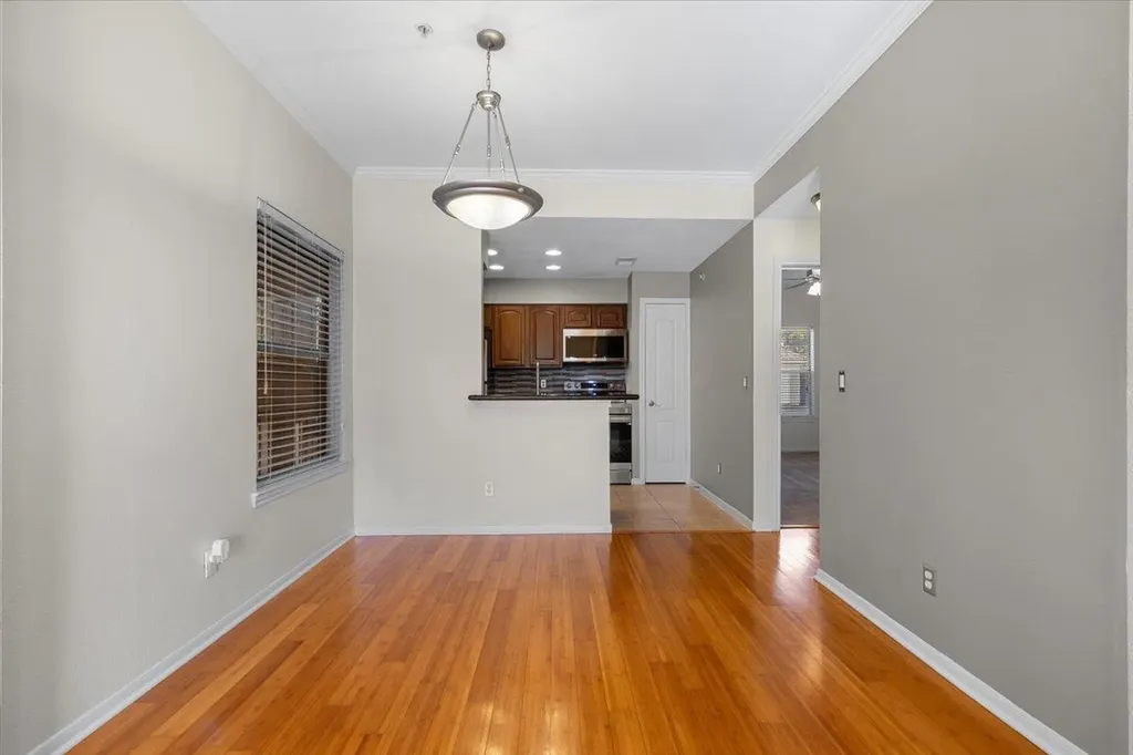 6000 Shepherd Mountain Cove Austin TX 78730