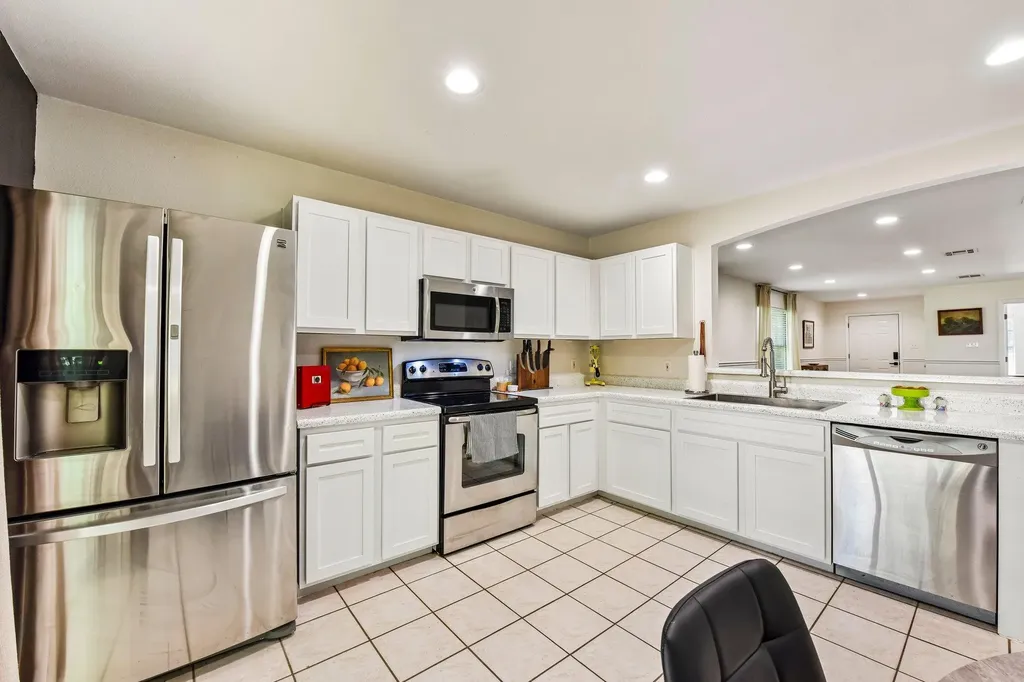 170 Kates Cove Buda TX 78610