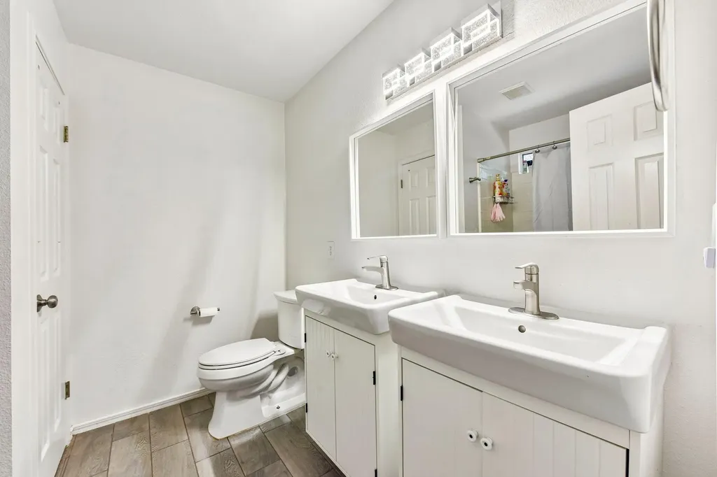 170 Kates Cove Buda TX 78610