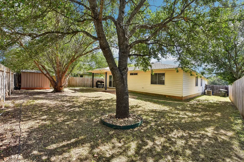 170 Kates Cove Buda TX 78610
