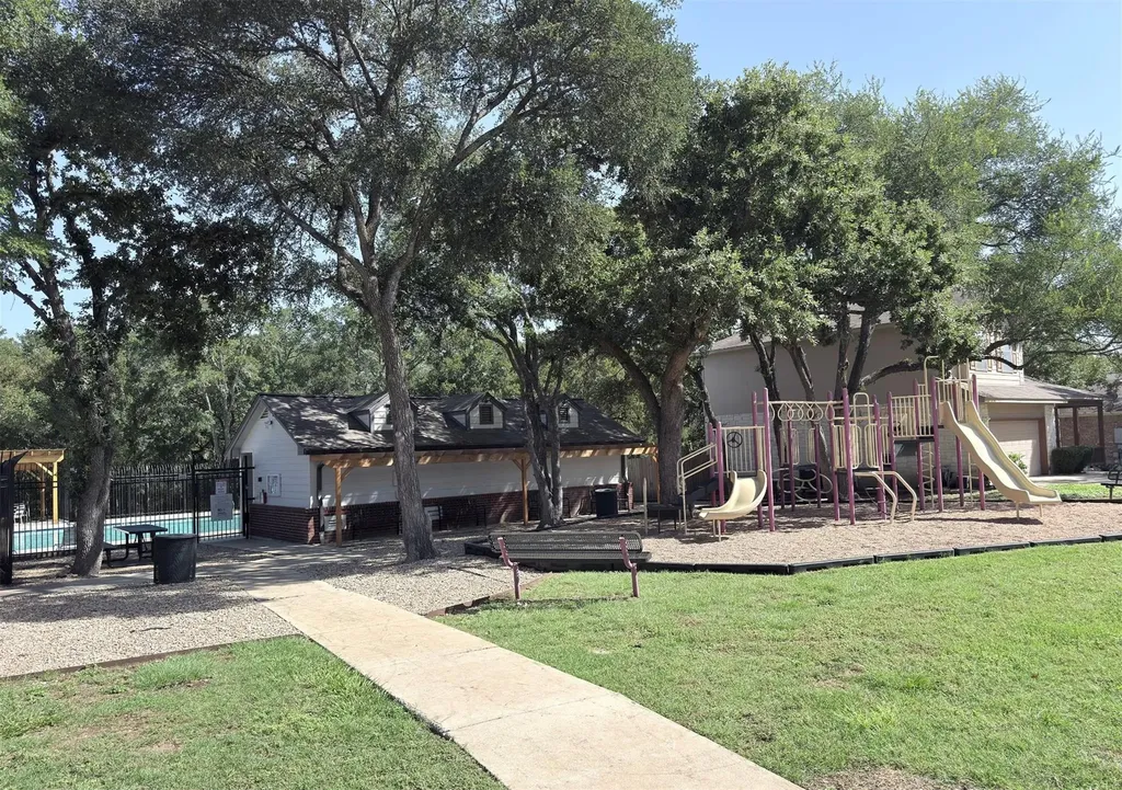 170 Kates Cove Buda TX 78610