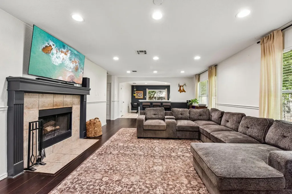 170 Kates Cove Buda TX 78610