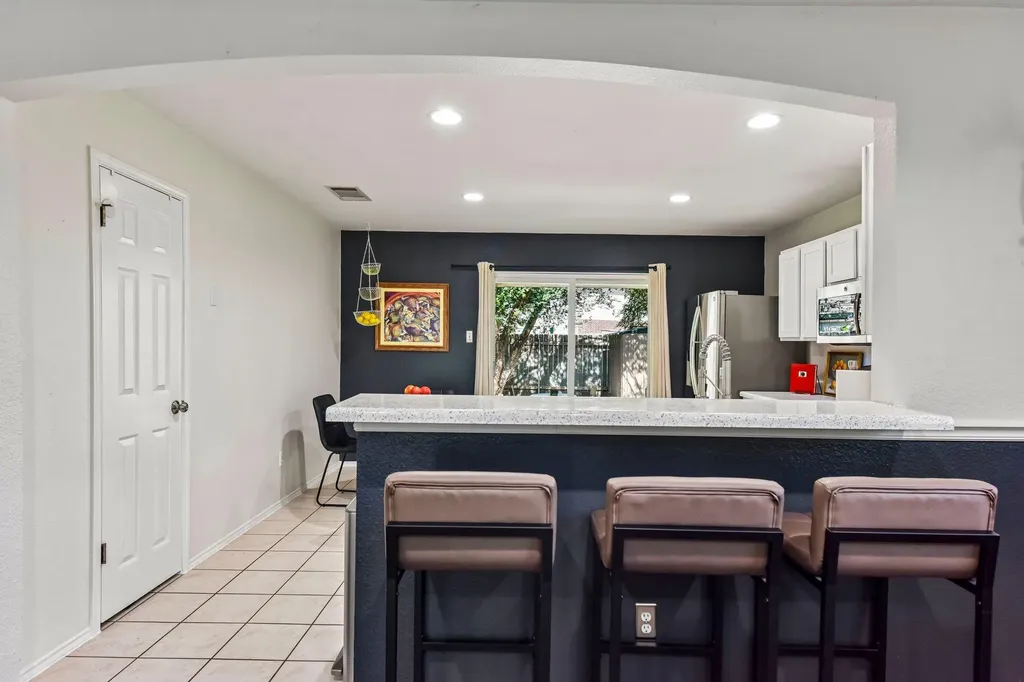 170 Kates Cove Buda TX 78610