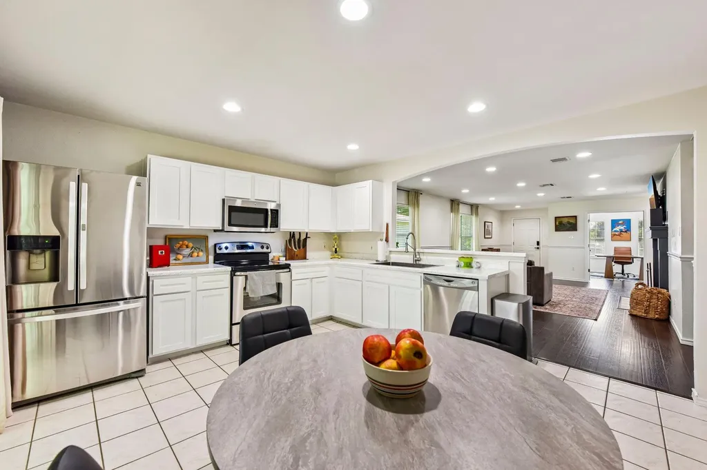 170 Kates Cove Buda TX 78610