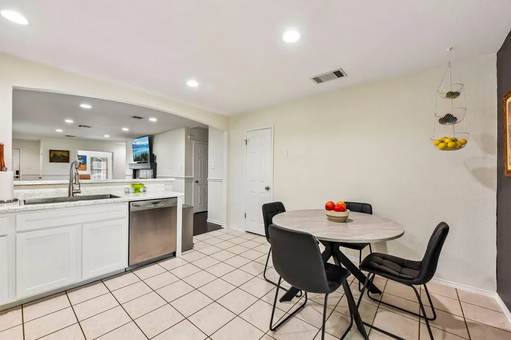 170 Kates Cove Buda TX 78610